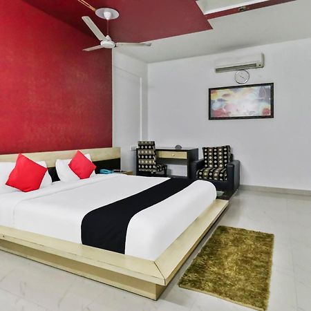 Capital O 16324 Niche Suites Bangalore Buitenkant foto