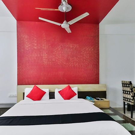 Capital O 16324 Niche Suites Bangalore Buitenkant foto