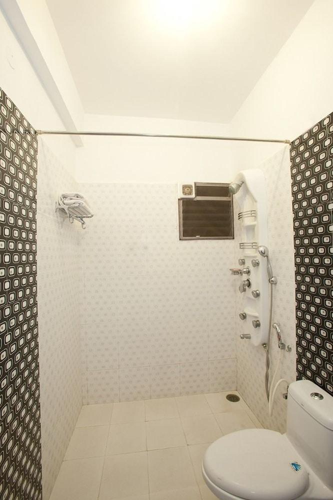 Capital O 16324 Niche Suites Bangalore Buitenkant foto