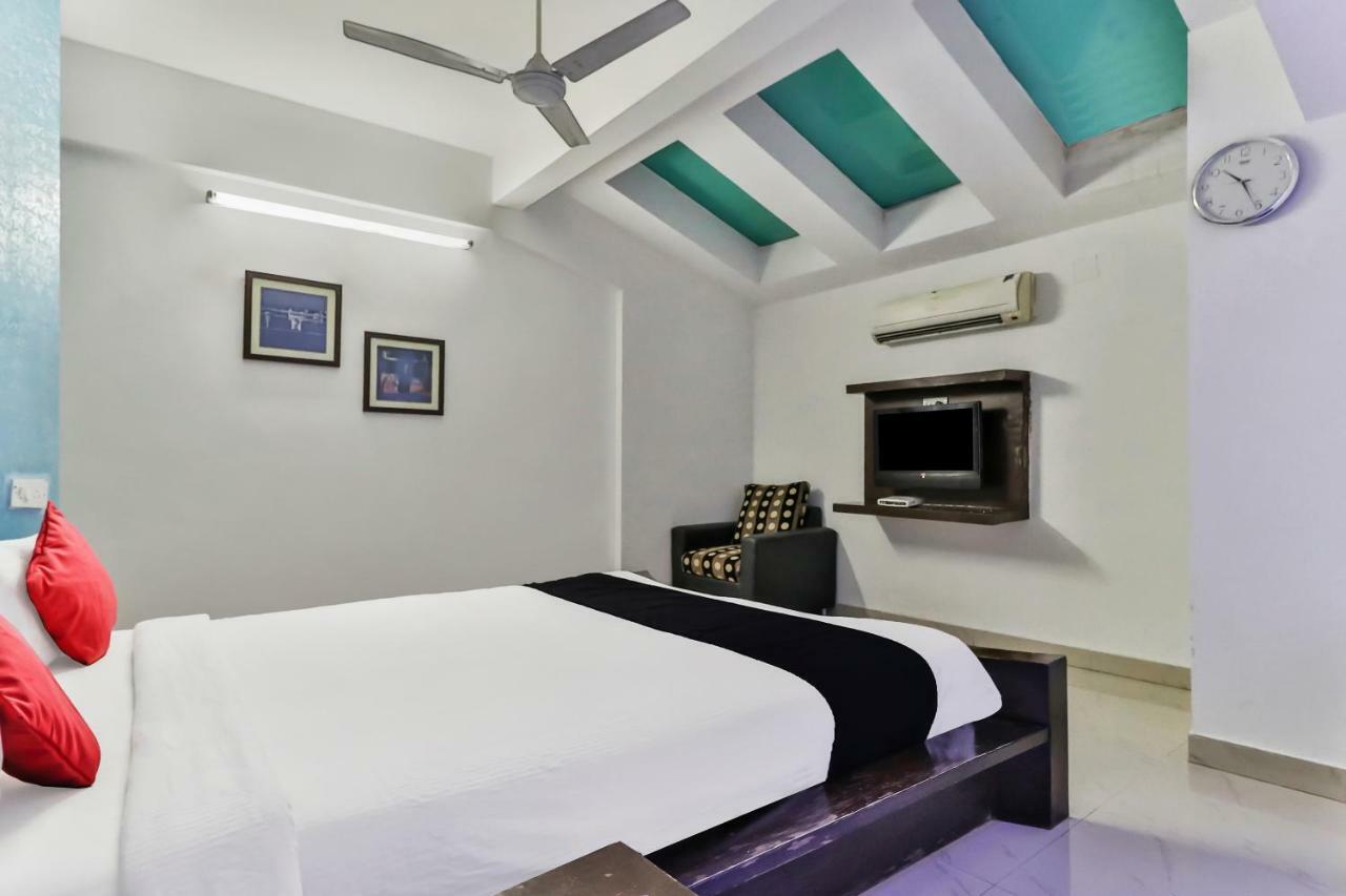 Capital O 16324 Niche Suites Bangalore Buitenkant foto