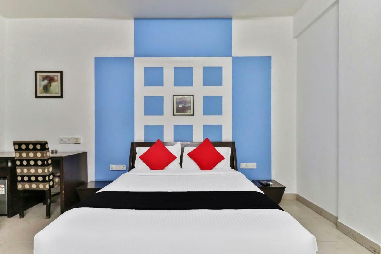 Capital O 16324 Niche Suites Bangalore Buitenkant foto
