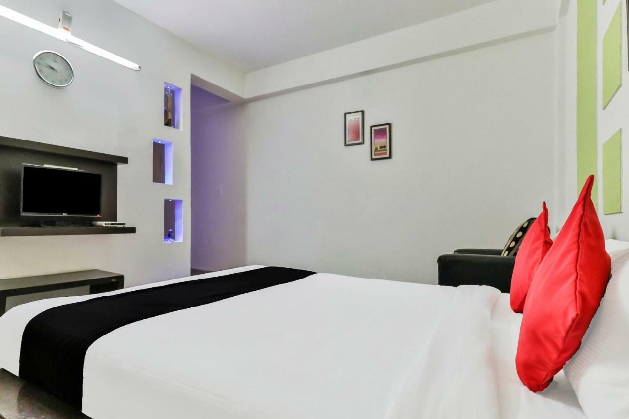 Capital O 16324 Niche Suites Bangalore Buitenkant foto