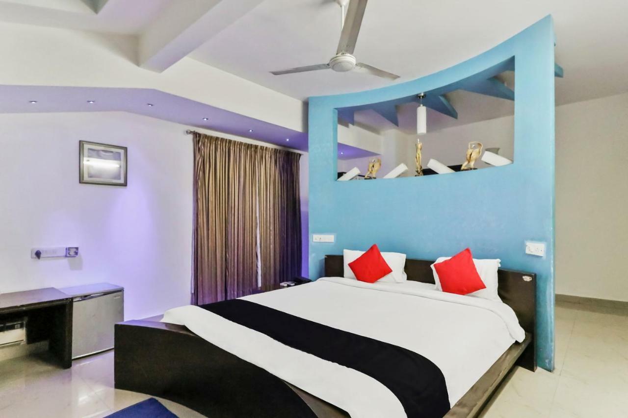 Capital O 16324 Niche Suites Bangalore Buitenkant foto